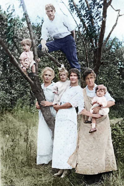 c. July 1915 - St. Louis, MO